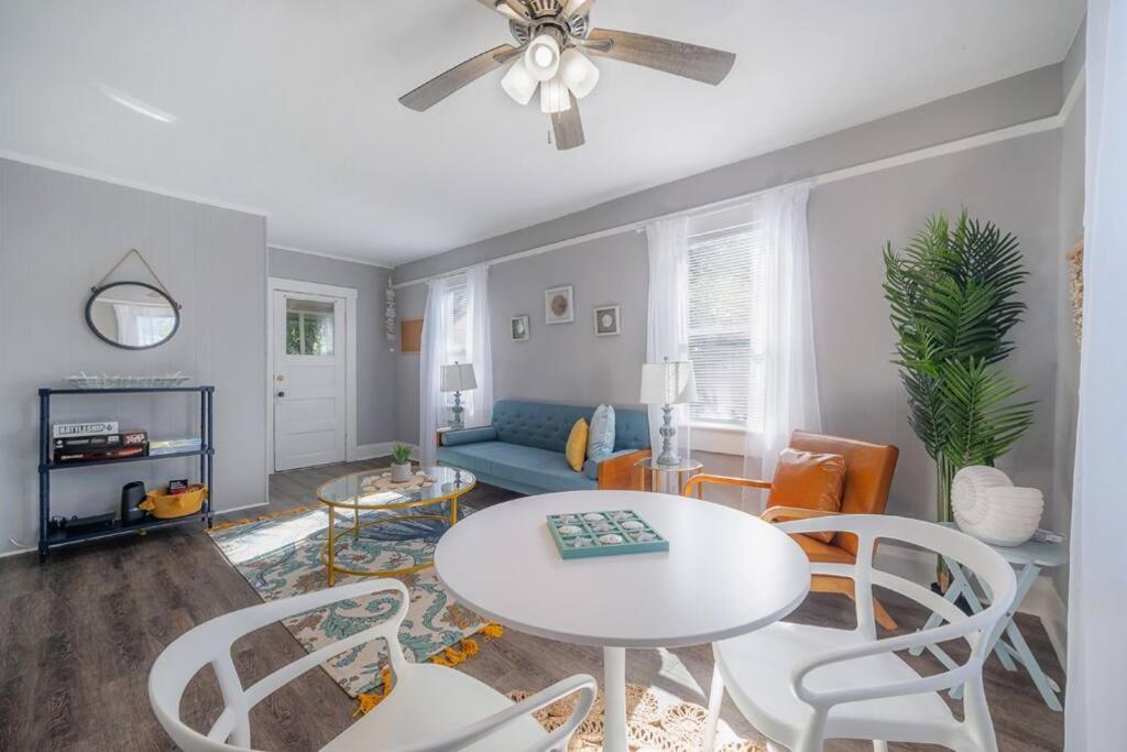 Serene Beachy Bungalow With Large Screened Porch! Tampa Buitenkant foto