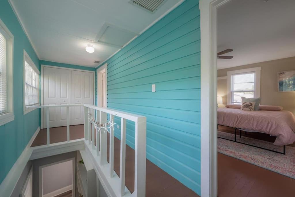 Serene Beachy Bungalow With Large Screened Porch! Tampa Buitenkant foto