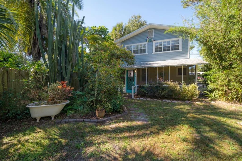 Serene Beachy Bungalow With Large Screened Porch! Tampa Buitenkant foto