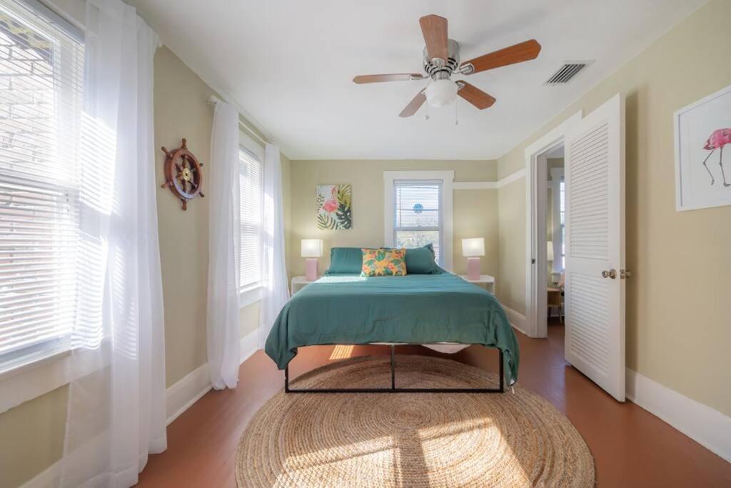 Serene Beachy Bungalow With Large Screened Porch! Tampa Buitenkant foto