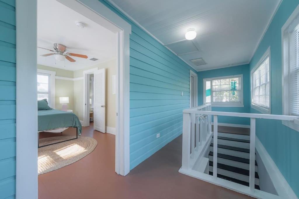 Serene Beachy Bungalow With Large Screened Porch! Tampa Buitenkant foto